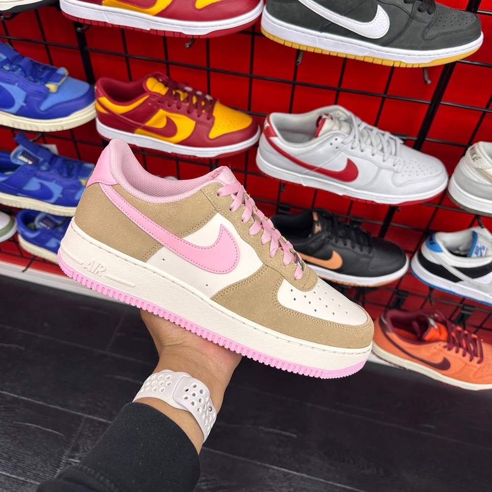 Air Force 1 men’s shoes BRAND NEW